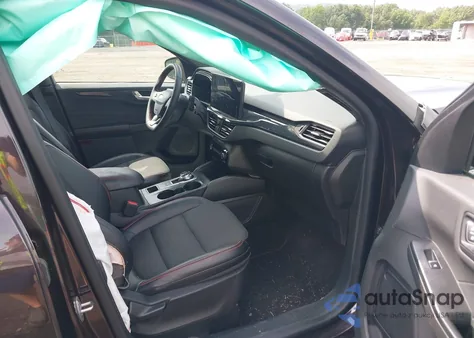 2023 Ford Escape St-Line z USA, uszkodzony, nr VIN 1FMCU9MN6PUA63016